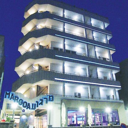 Margoa Hotel Нетания Екстериор снимка