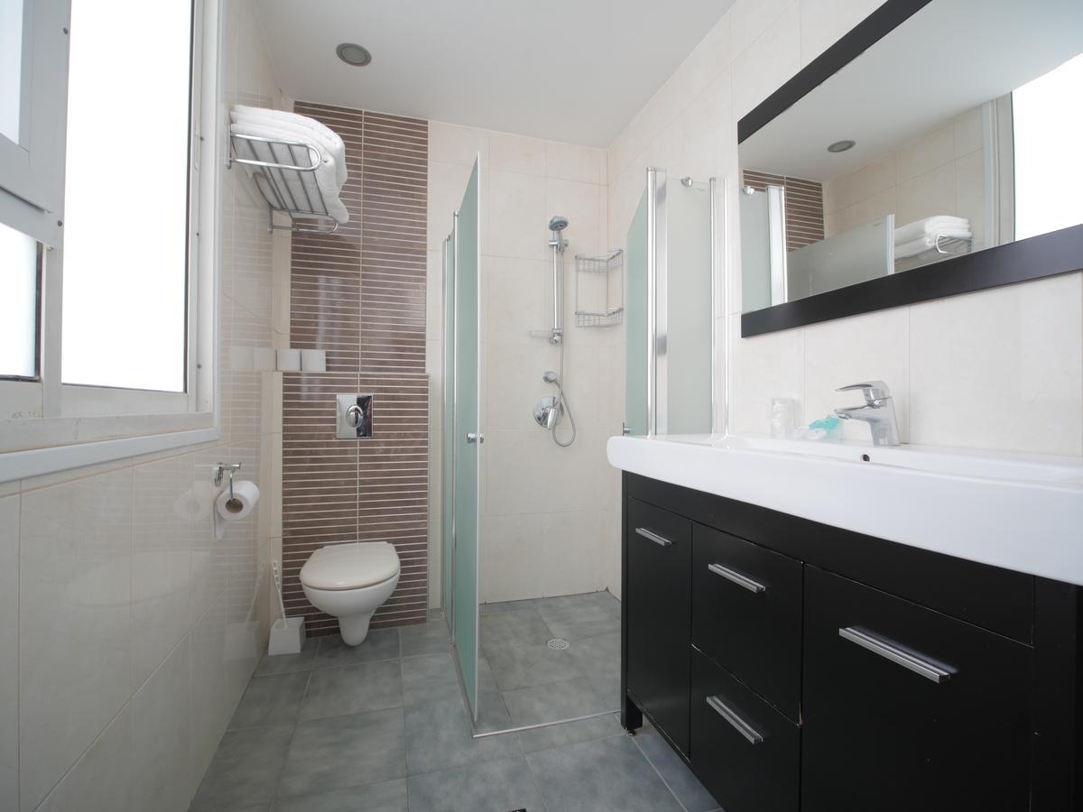 Margoa Hotel Нетания Екстериор снимка