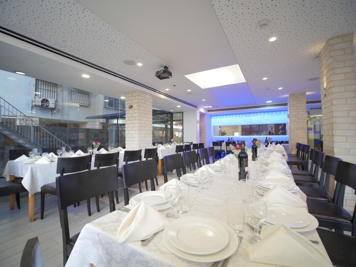 Margoa Hotel Нетания Екстериор снимка