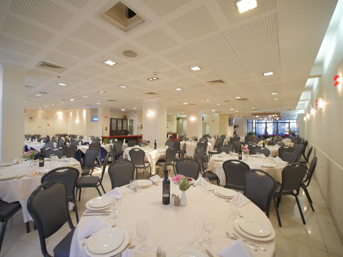 Margoa Hotel Нетания Екстериор снимка