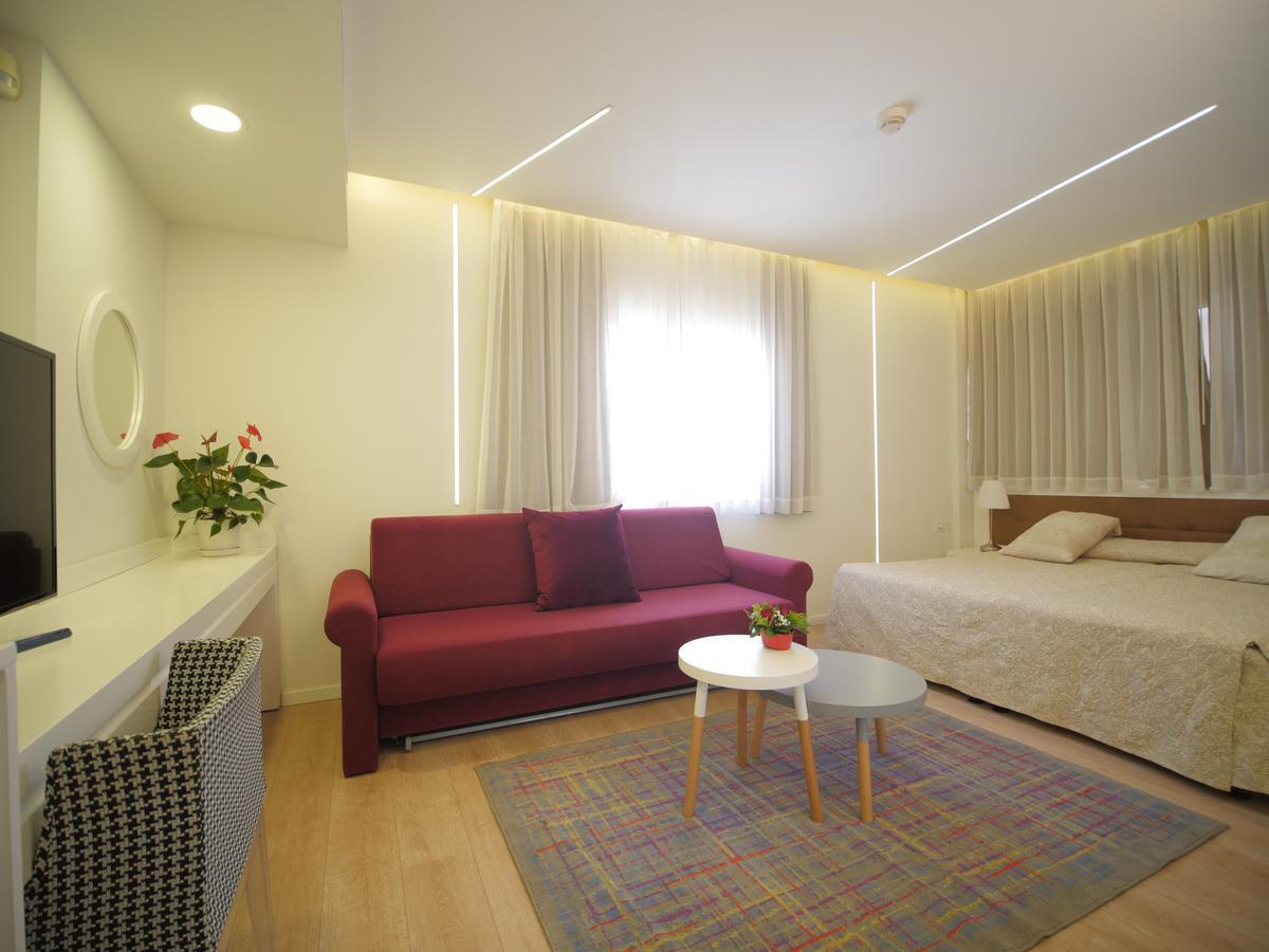 Margoa Hotel Нетания Екстериор снимка