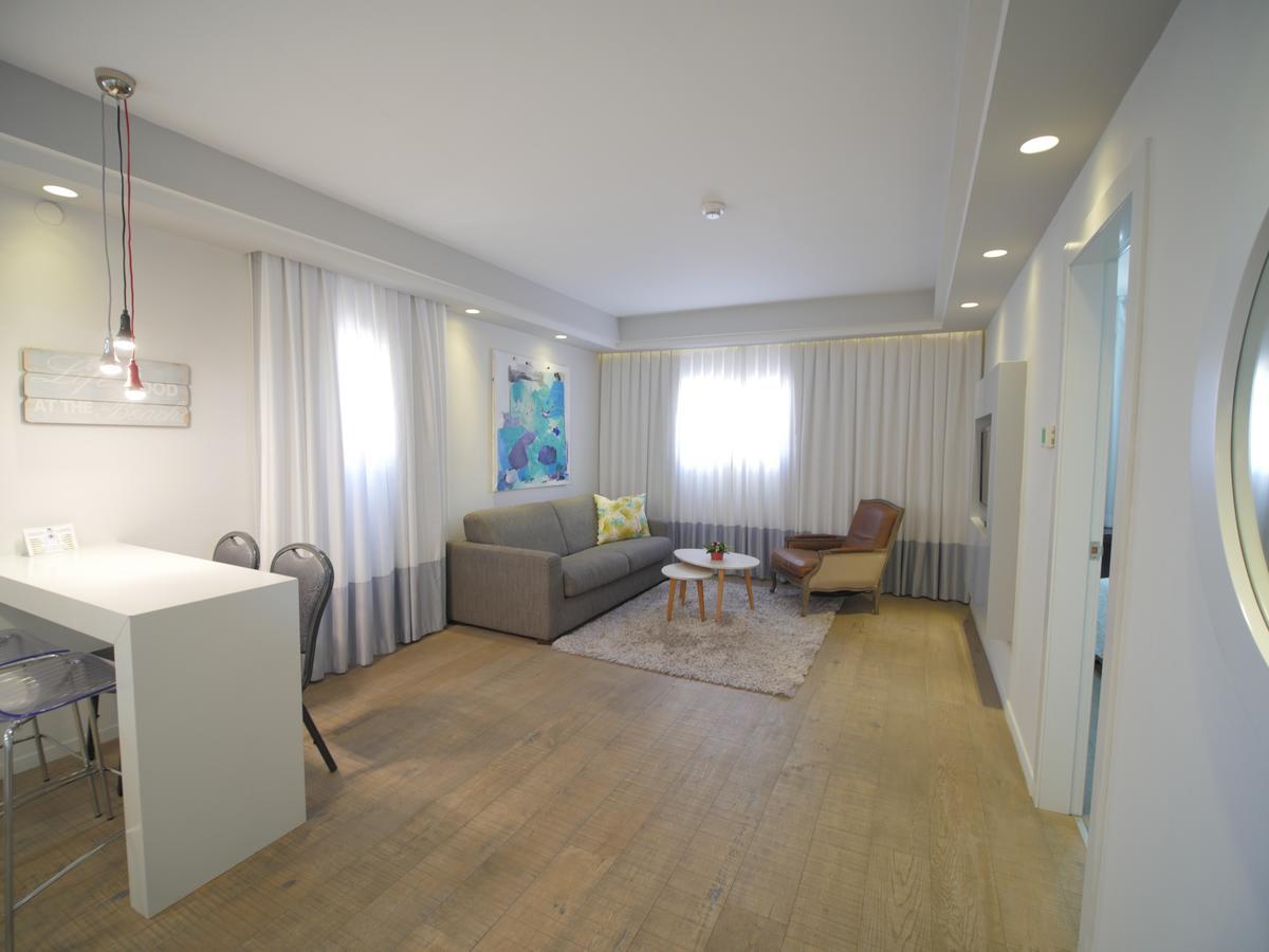 Margoa Hotel Нетания Екстериор снимка